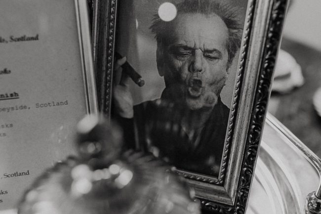 Hochzeitsdekoration und Hochzeitsblumen auf dem Eckberg bei Kitchen and Soul in Baden-Baden. Dekoriert von AriSi Member of Blackforest Wedding Crew.