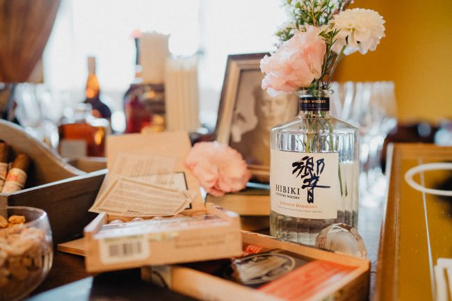 Hochzeitsdekoration und Hochzeitsblumen auf dem Schloss Eberstein in Gernsbach. Dekoriert von AriSi Member of Blackforest Wedding Crew.