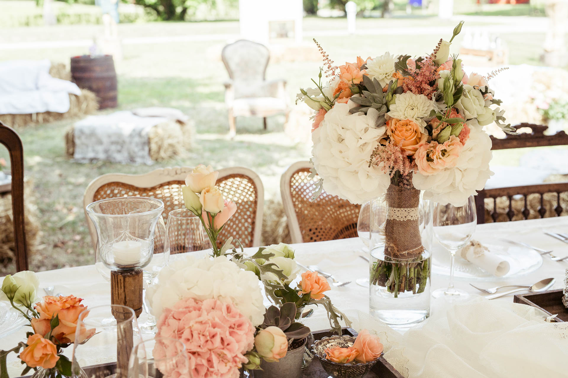 Country Hochzeit auf dem Akademie Schloss Rotenfels mit Hochzeitsdekoration von AriSi, Member of Blackforest Wedding Crew.