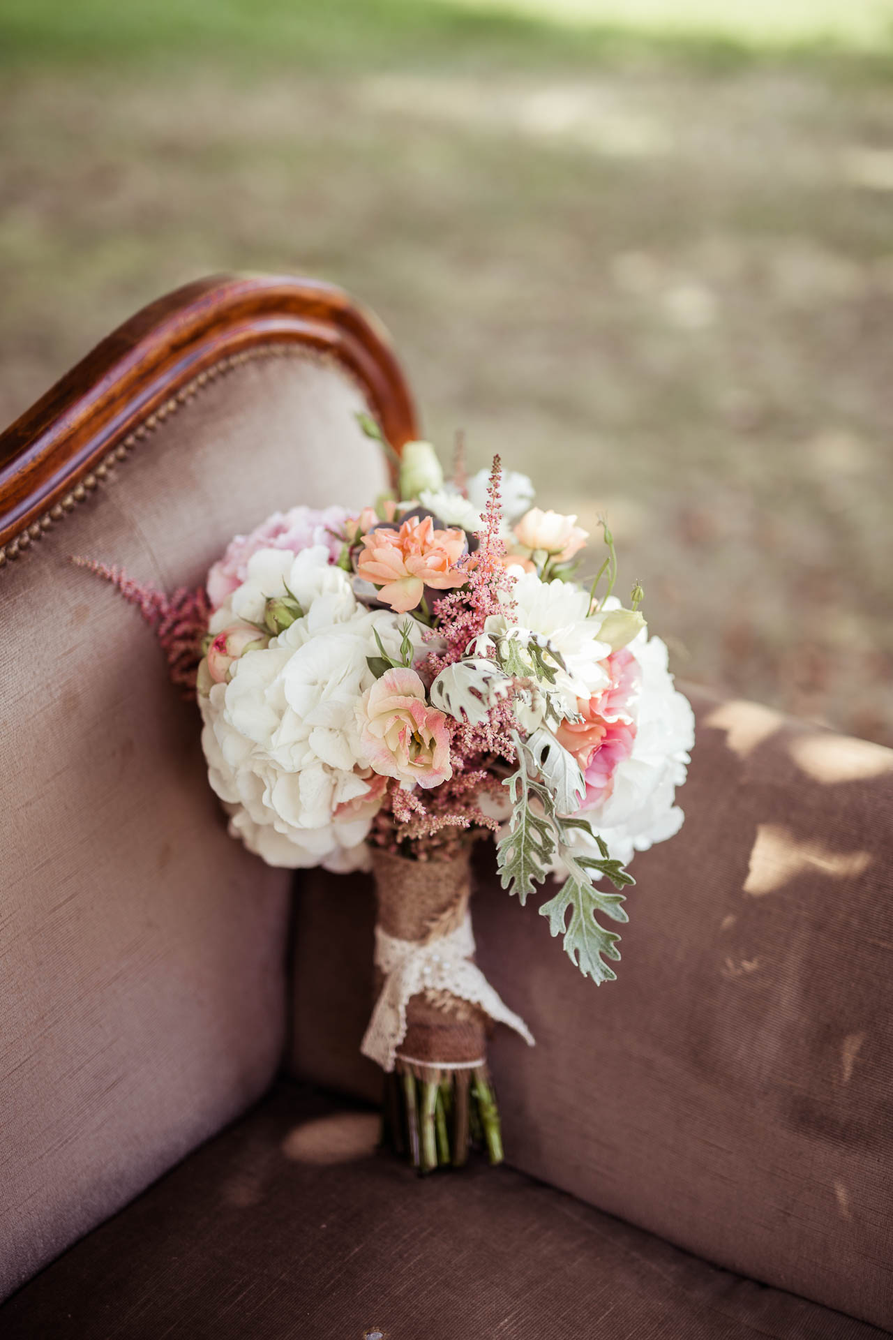 Country Hochzeit auf dem Akademie Schloss Rotenfels mit Hochzeitsdekoration von AriSi, Member of Blackforest Wedding Crew.