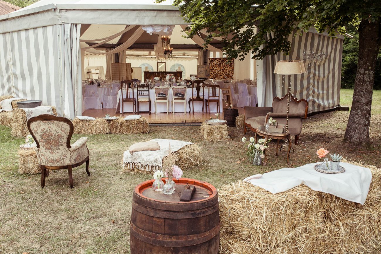 Country Hochzeit auf dem Akademie Schloss Rotenfels mit Hochzeitsdekoration von AriSi, Member of Blackforest Wedding Crew.