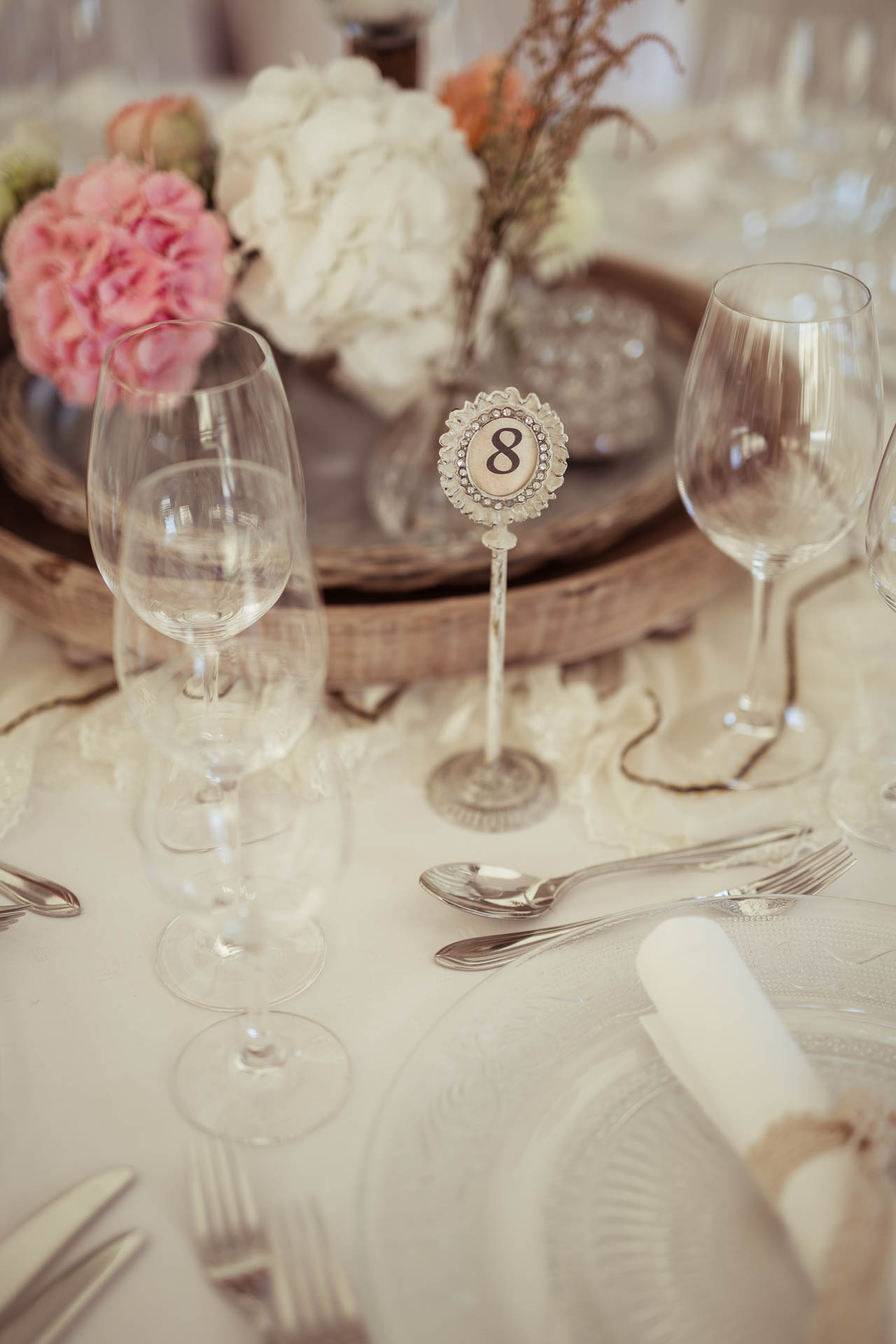 Country Hochzeit auf dem Akademie Schloss Rotenfels mit Hochzeitsdekoration von AriSi, Member of Blackforest Wedding Crew.