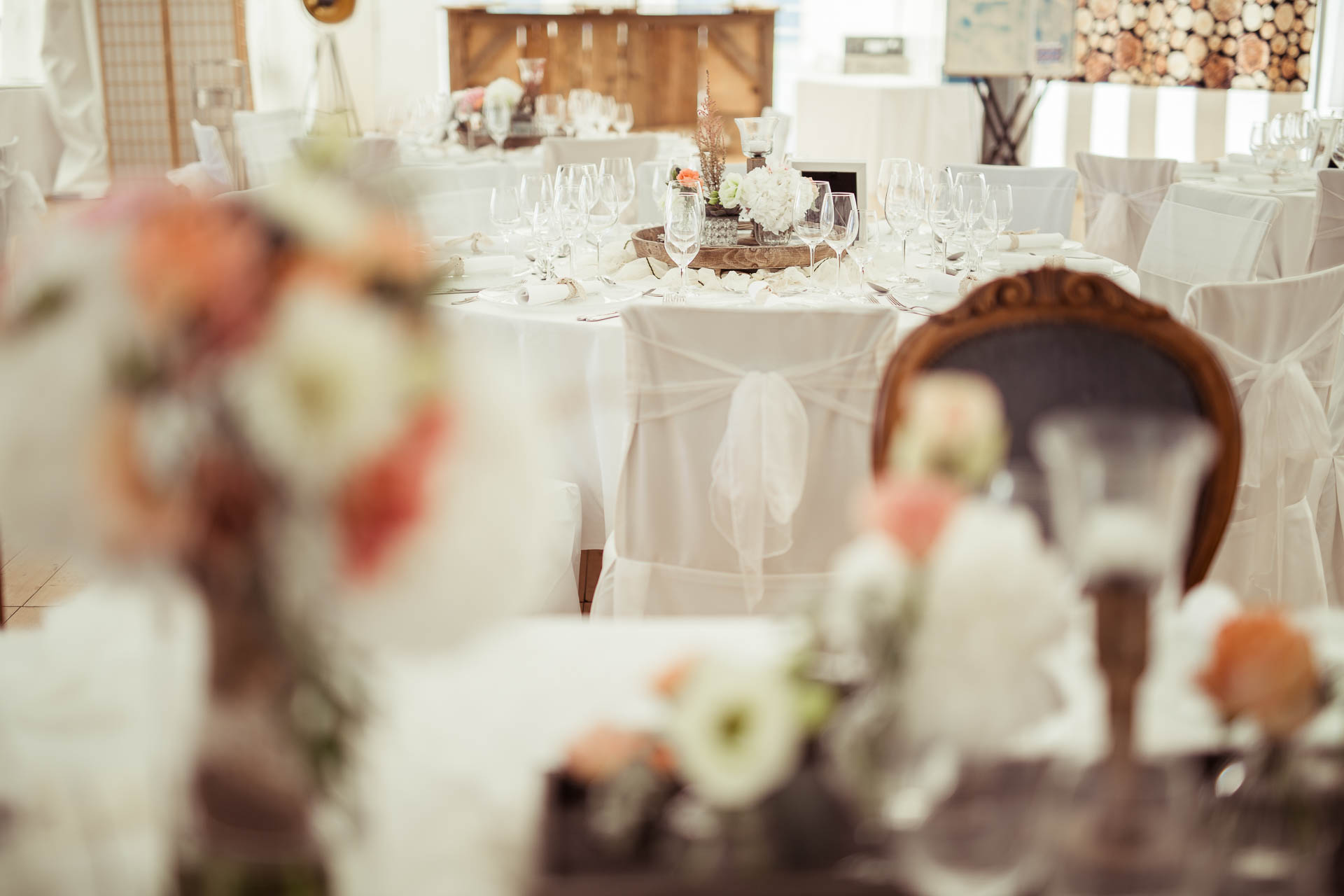 Country Hochzeit auf dem Akademie Schloss Rotenfels mit Hochzeitsdekoration von AriSi, Member of Blackforest Wedding Crew.