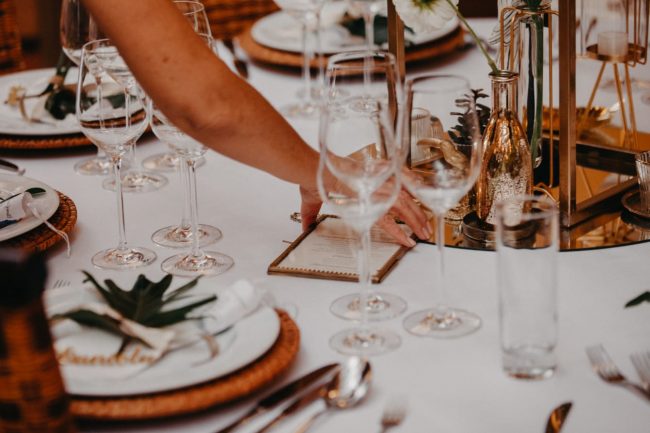 Hochzeitsdekoration und Hochzeitsfloristik von AriSi Member of Blackforest Wedding Crew. Hochzeitsdekoration im Molino.
