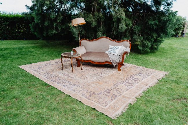 Hochzeitsdekoration und Hochzeitsblumen auf dem Weingut Nägelsförst. Dekoriert von AriSi Member of Blackforest Wedding Crew.