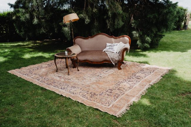 Hochzeitsdekoration und Hochzeitsblumen auf dem Weingut Nägelsförst. Dekoriert von AriSi Member of Blackforest Wedding Crew.